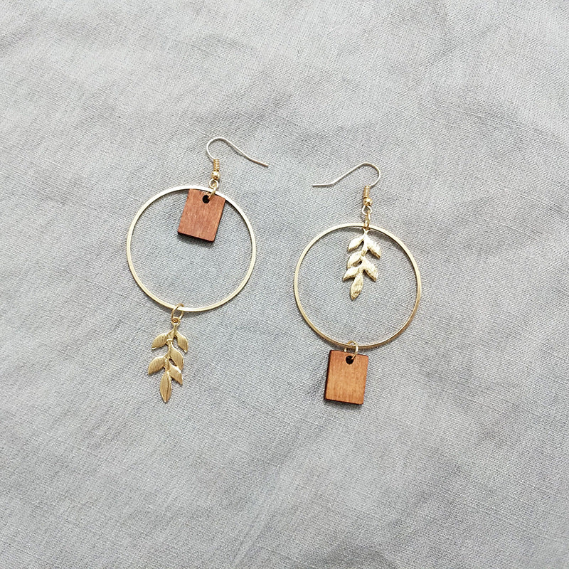 Leaves Wood Round Earring