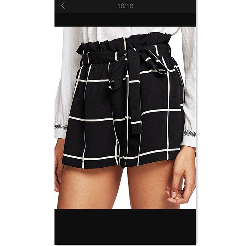 Ladies Check Waist Belt Shorts