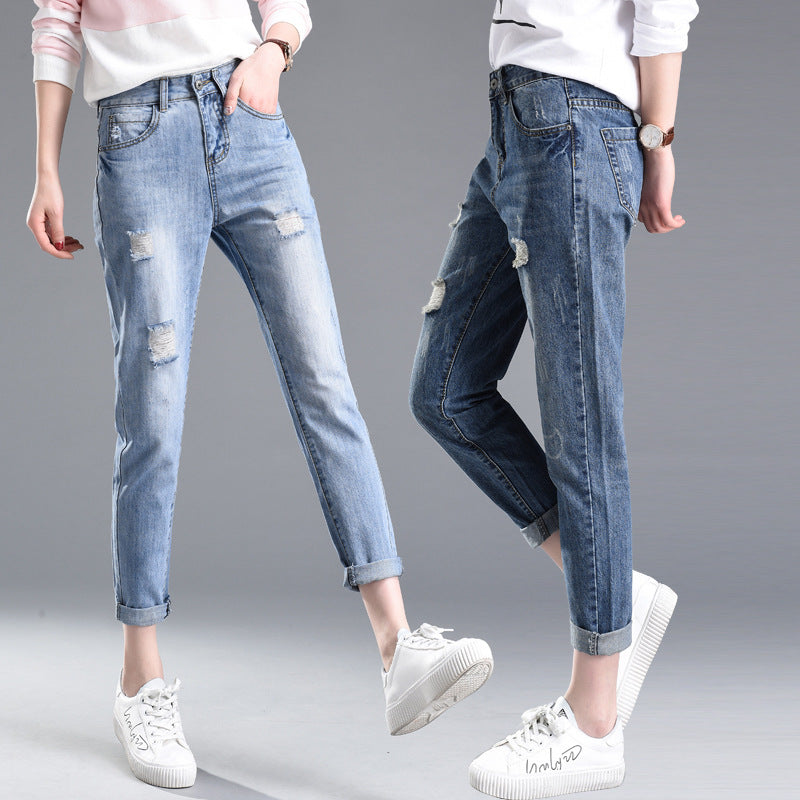 Ripped Belted Jeans for women