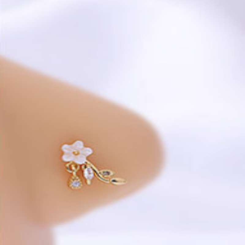 Flower Nose Stud Ring Piercing