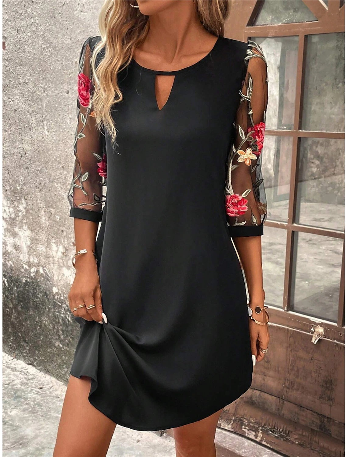 Round Neck Lace Three-quarter Sleeve Waist-tight Dress