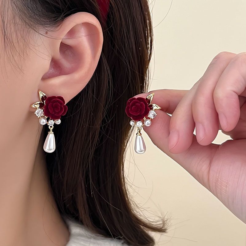 Retro Autumn And Winter Burgundy Velvet Rose Pearl Earrings Female Temperament High Sense